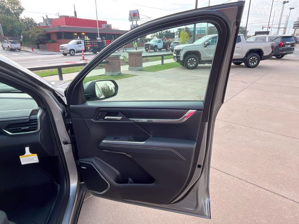 2026 Sterling Metallic GMC Acadia Elevation AWD SUV
