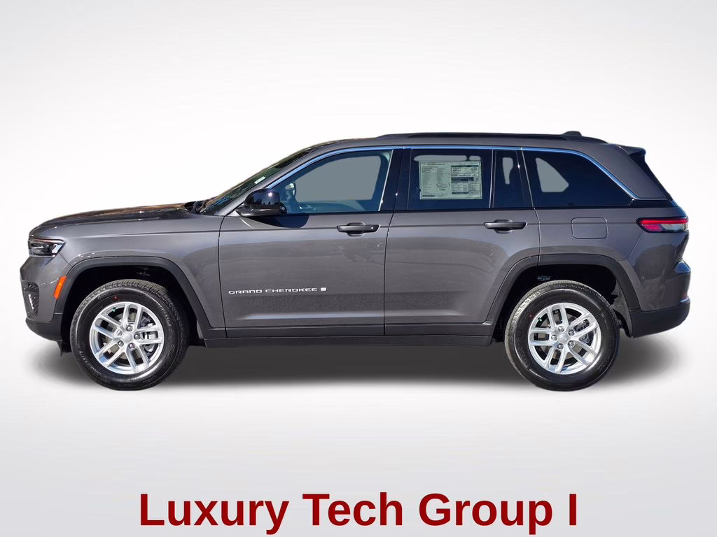 2025 Baltic Gray Metallic Clearcoat Jeep Grand Cherokee Laredo X 4X4 SUV