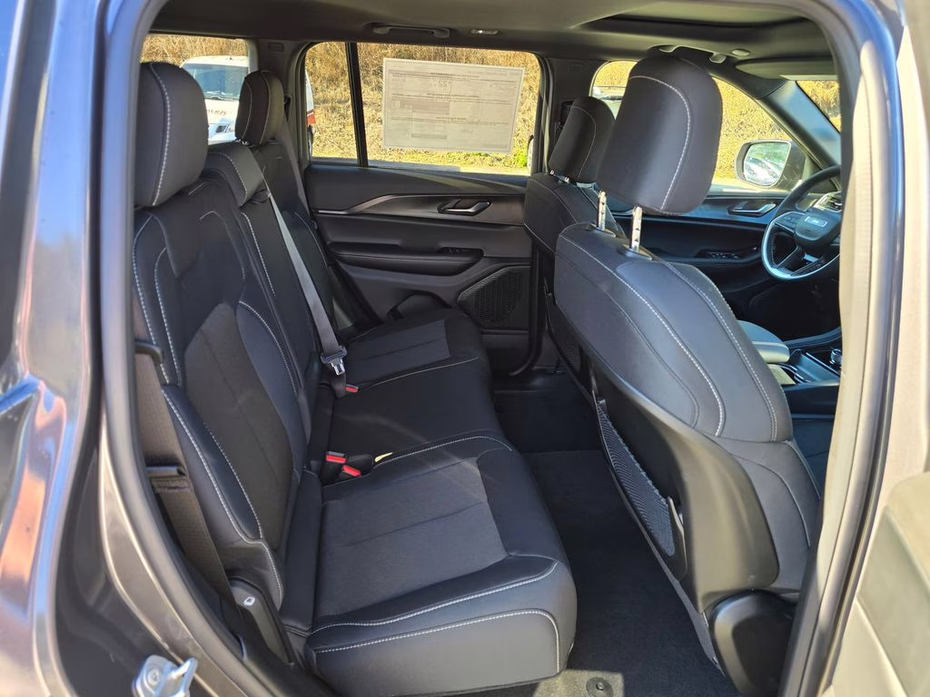 2025 Baltic Gray Metallic Clearcoat Jeep Grand Cherokee Laredo X 4X4 SUV