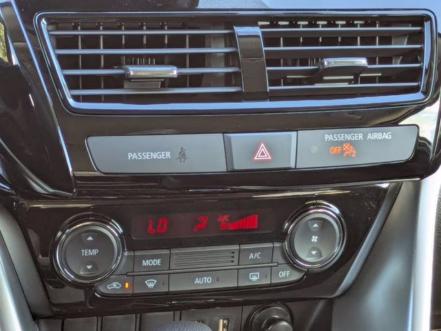 2026 Alloy Silver Metallic Mitsubishi Eclipse Cross LE 4X4 SUV