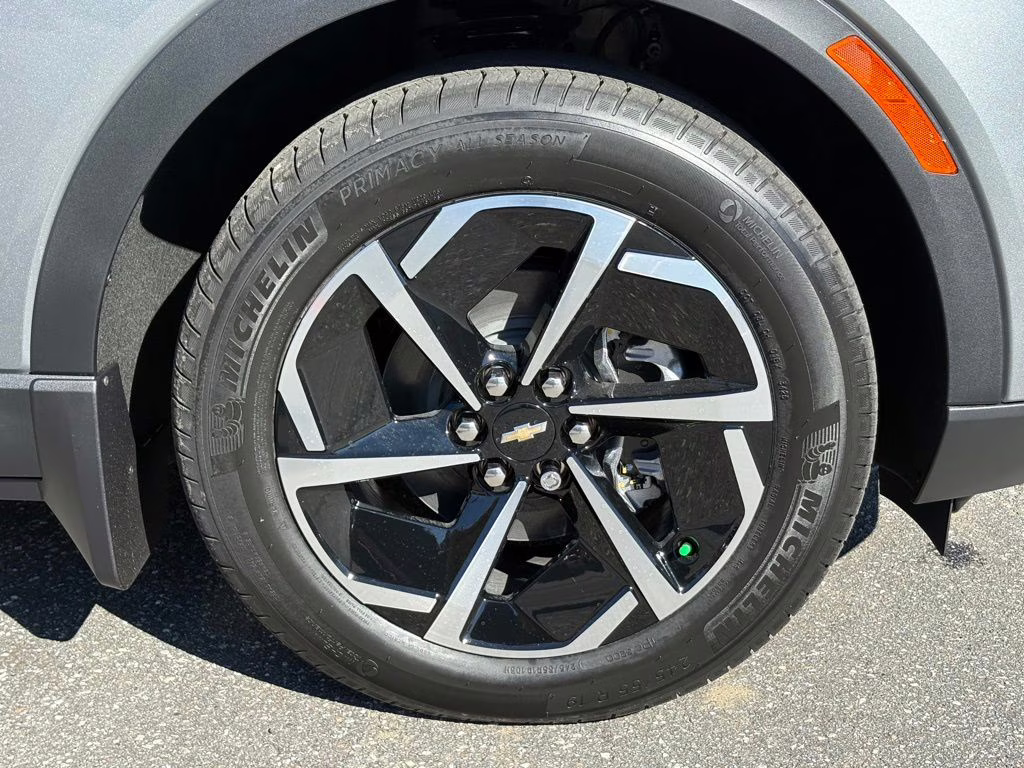 2026 Sterling Gray Metallic Chevrolet Equinox EV LT FWD SUV