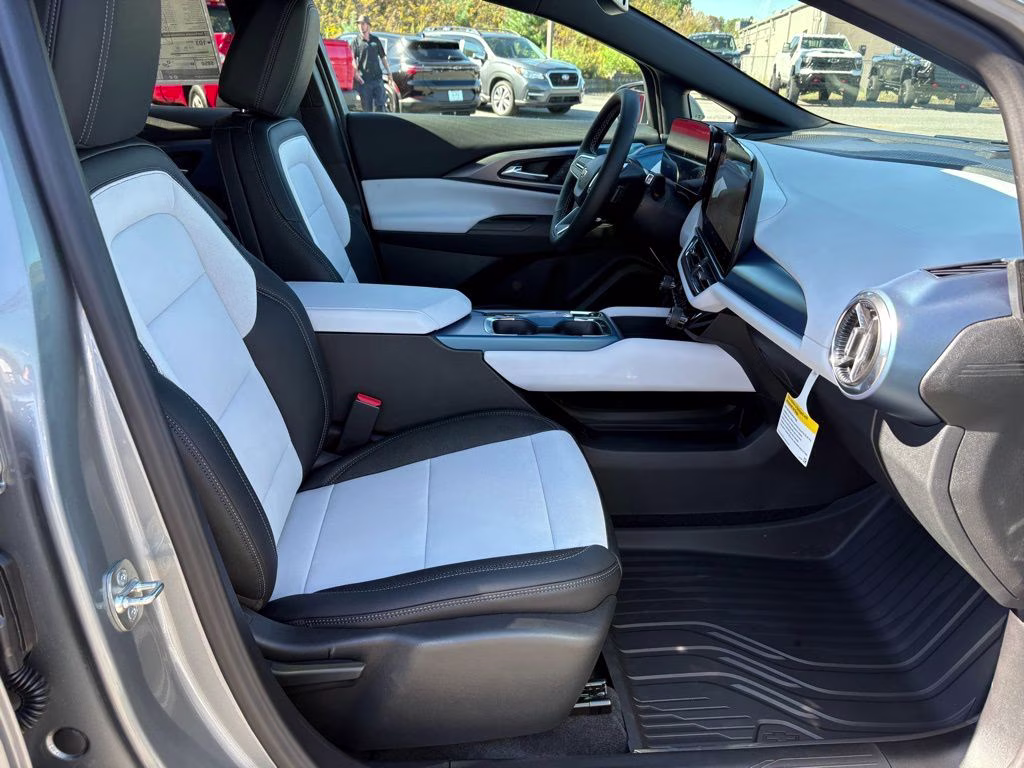 2026 Sterling Gray Metallic Chevrolet Equinox EV LT FWD SUV