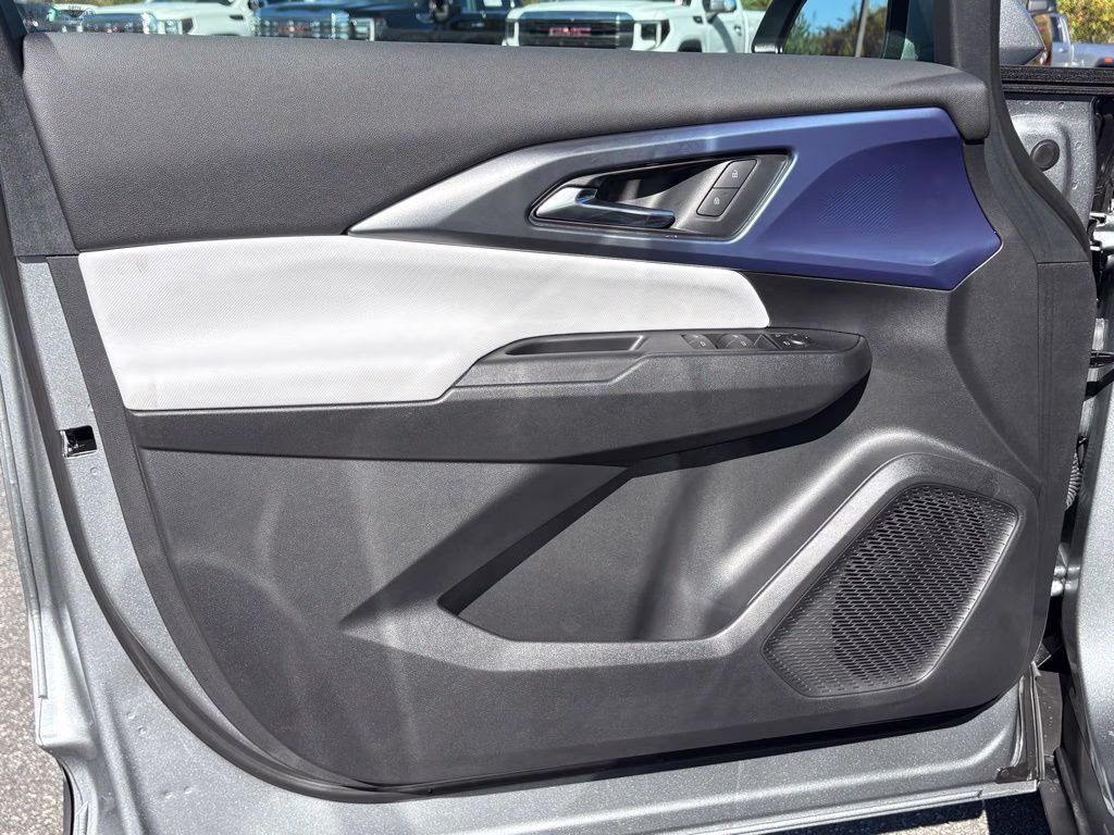 2026 Sterling Gray Metallic Chevrolet Equinox EV LT FWD SUV