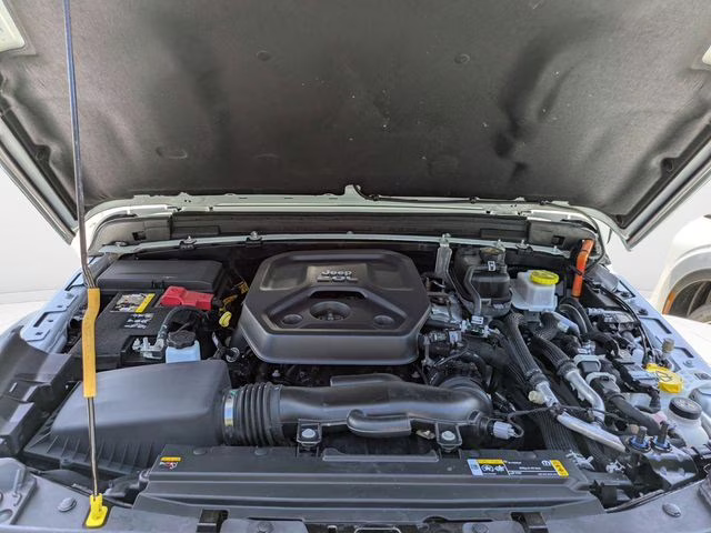 2022 Bright White Clearcoat Jeep Wrangler Unlimited Rubicon 4xe 4X4 SUV