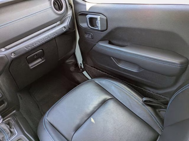 2022 Bright White Clearcoat Jeep Wrangler Unlimited Rubicon 4xe 4X4 SUV