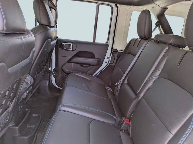 2022 Bright White Clearcoat Jeep Wrangler Unlimited Rubicon 4xe 4X4 SUV