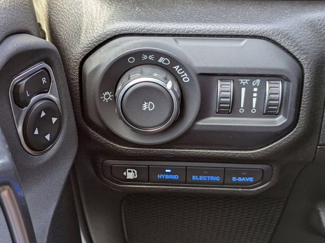 2022 Bright White Clearcoat Jeep Wrangler Unlimited Rubicon 4xe 4X4 SUV