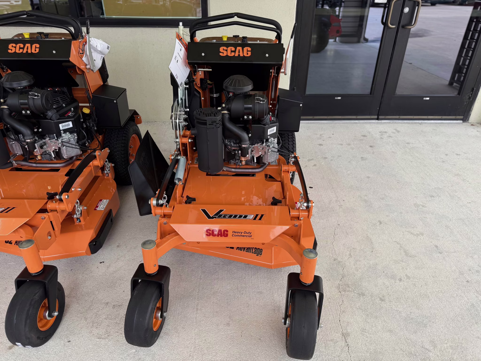 2026 - SCAG V-Ride II 32 Lawn Mower