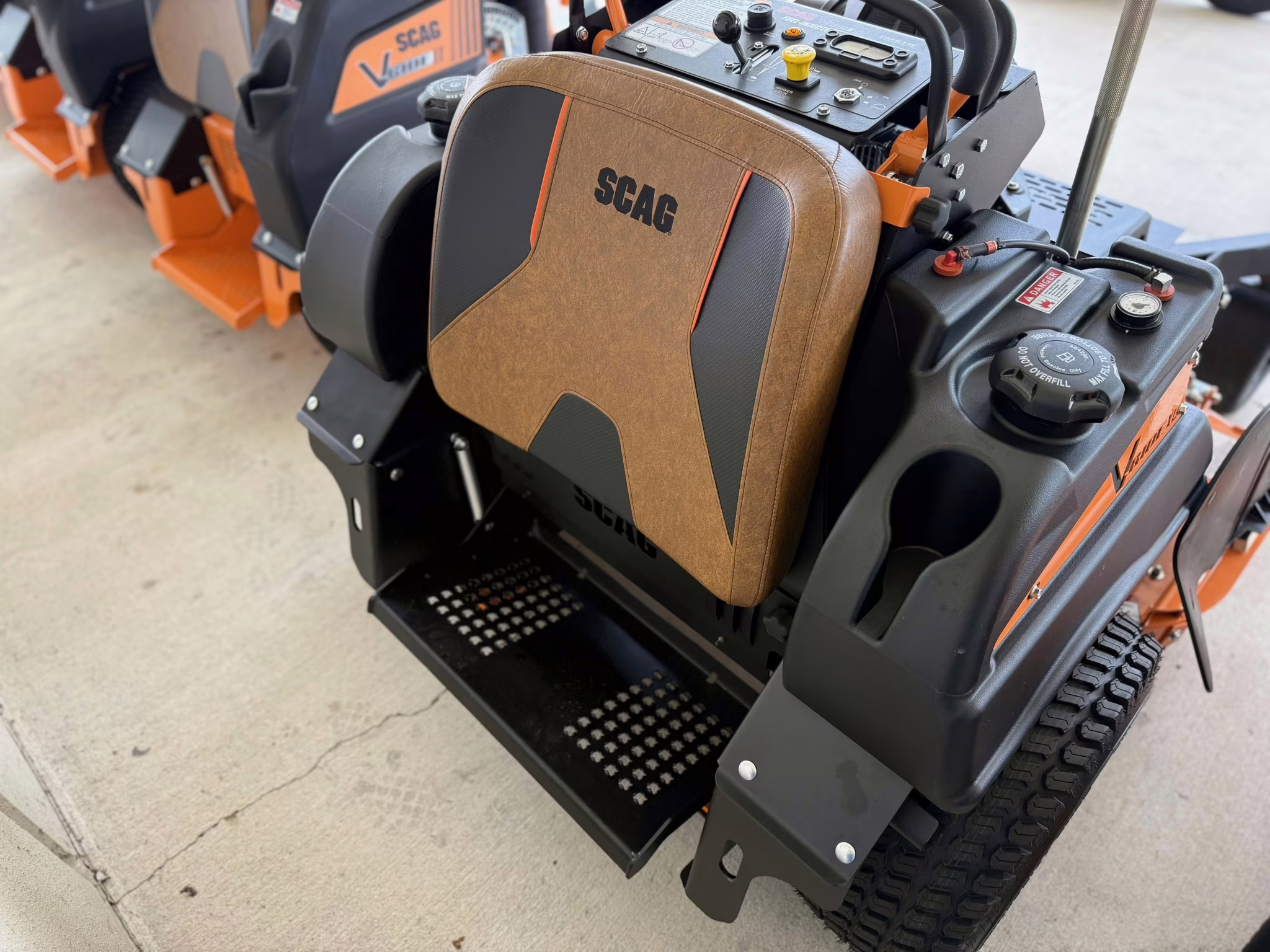 2026 - SCAG V-Ride XL SVRXL-52V-38FX EFI Lawn Mower