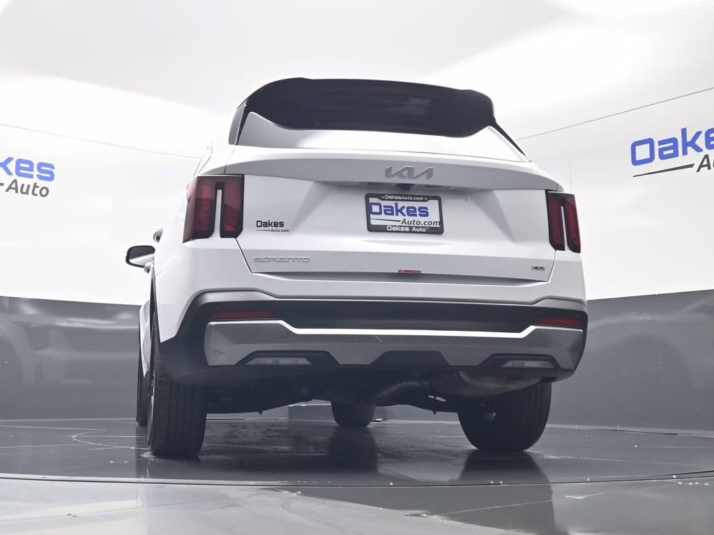 2026 Glacial White Pearl Kia Sorento S AWD SUV
