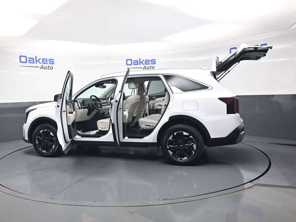 2026 Glacial White Pearl Kia Sorento S AWD SUV