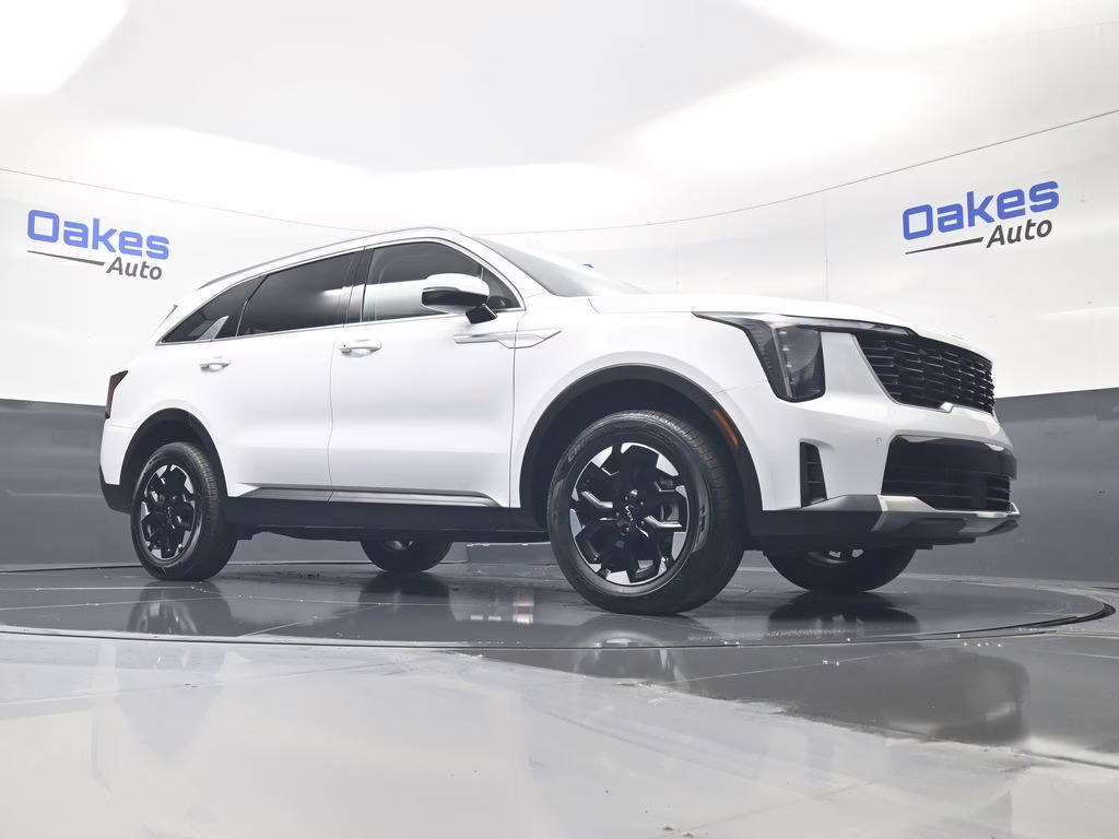 2026 Glacial White Pearl Kia Sorento S AWD SUV
