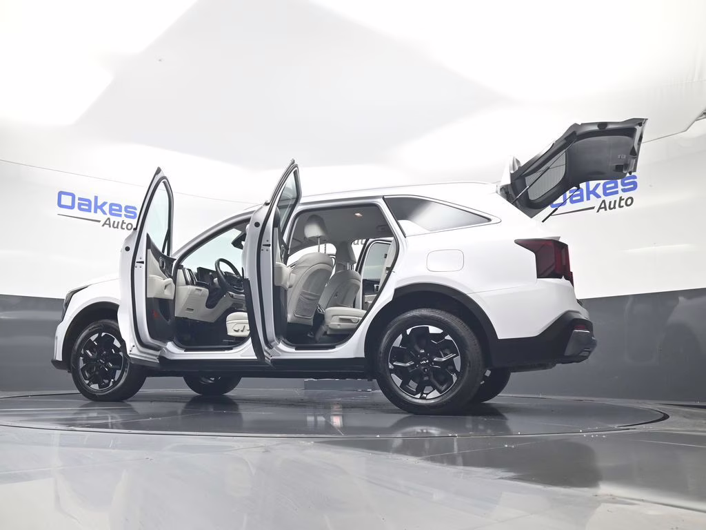 2026 Glacial White Pearl Kia Sorento S AWD SUV