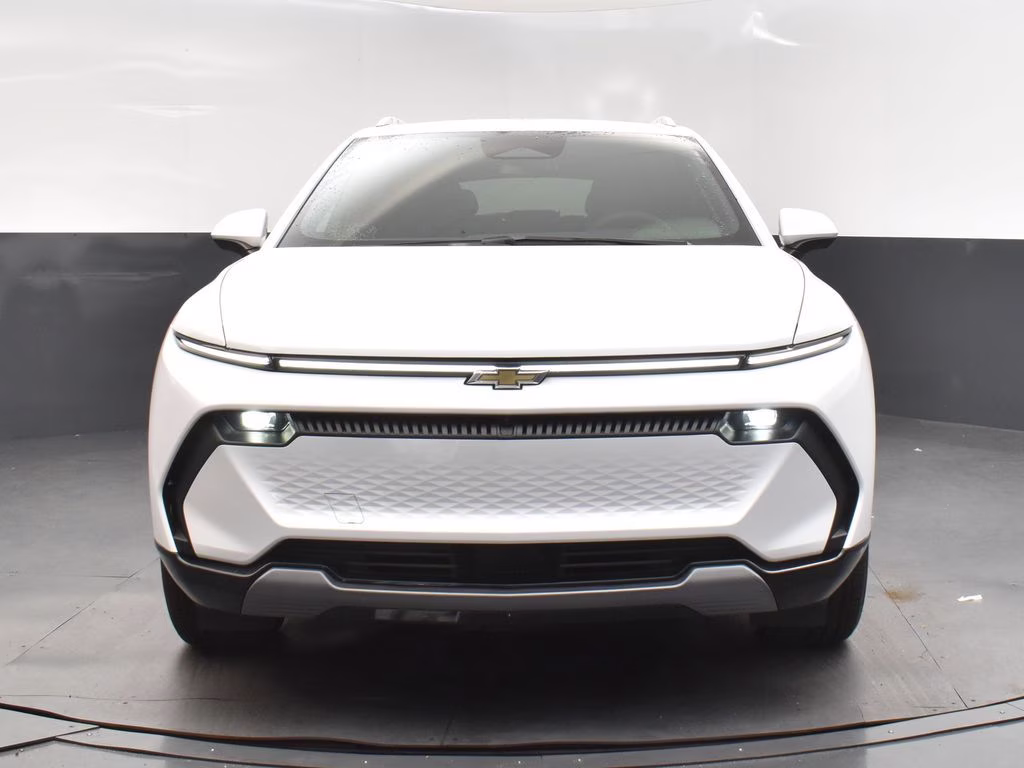 2025 Summit White Chevrolet Equinox EV LT FWD SUV