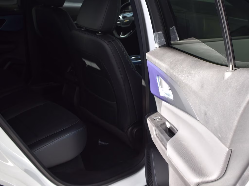 2025 Summit White Chevrolet Equinox EV LT FWD SUV