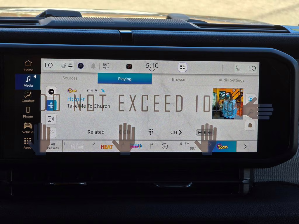 2026 Granite Crystal Metallic Clearcoat Jeep Wrangler Willys 4X4 SUV