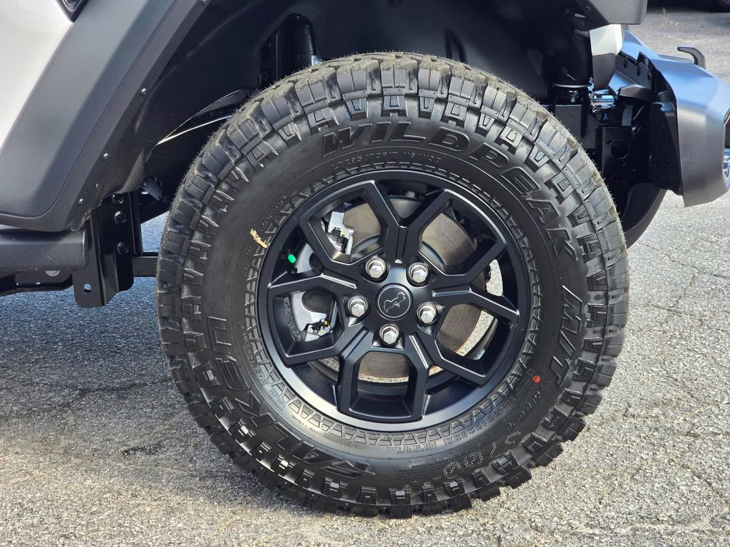 2026 Bright White Clearcoat Jeep Wrangler Willys 4X4 SUV