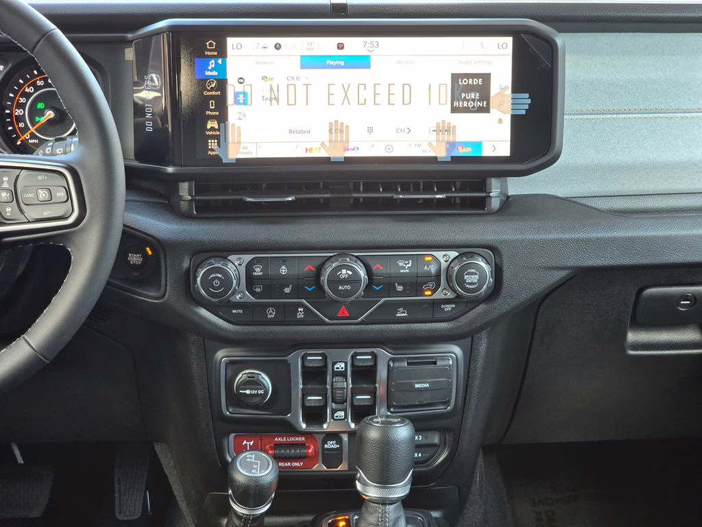 2026 Bright White Clearcoat Jeep Wrangler Willys 4X4 SUV