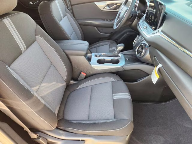 2025 Sterling Gray Metallic Chevrolet Blazer LT FWD SUV