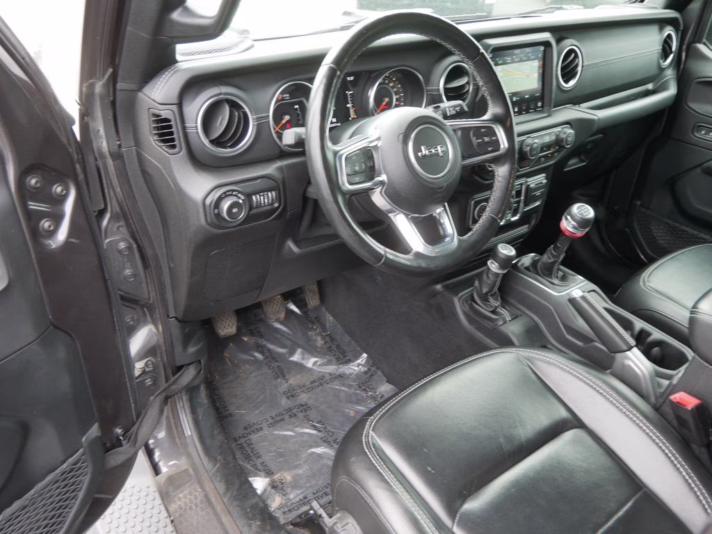 2020 Granite Crystal Metallic Clearcoat Jeep Wrangler Unlimited Sahara 4X4 SUV