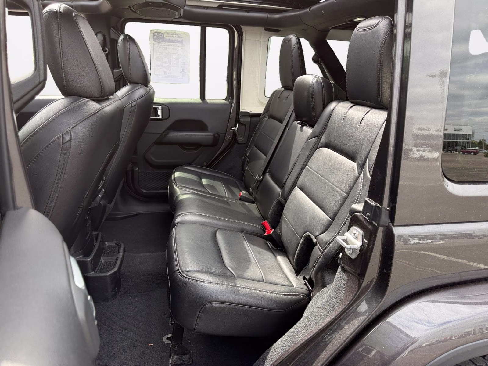 2020 Granite Crystal Metallic Clearcoat Jeep Wrangler Unlimited Sahara 4X4 SUV
