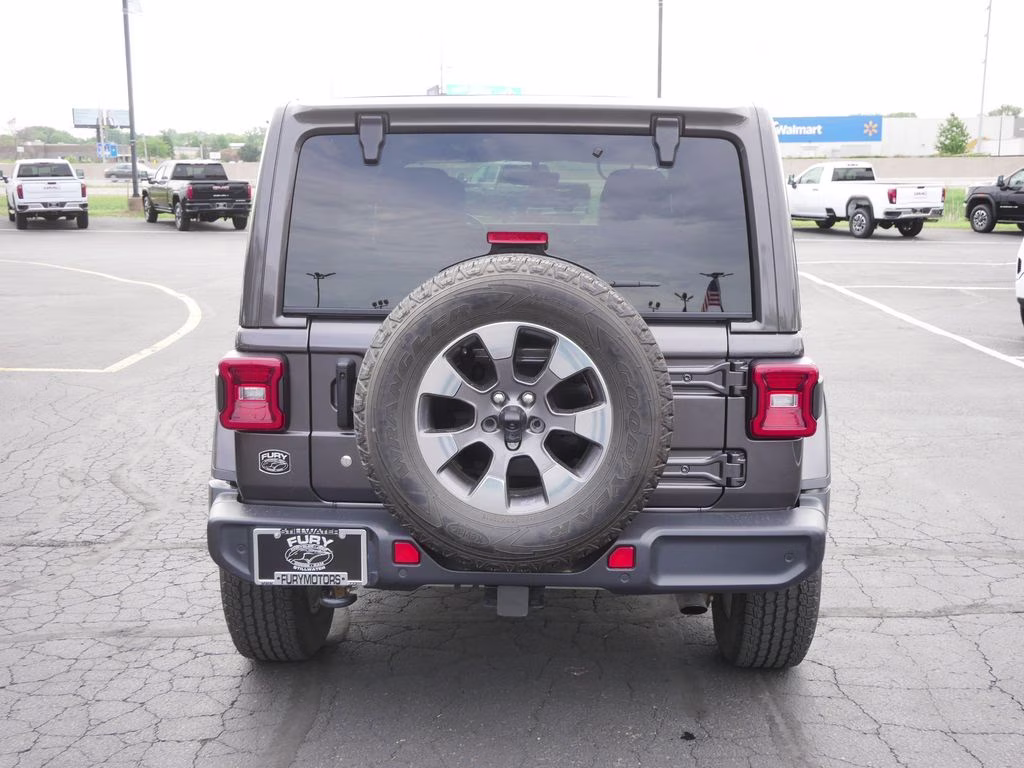 2020 Granite Crystal Metallic Clearcoat Jeep Wrangler Unlimited Sahara 4X4 SUV