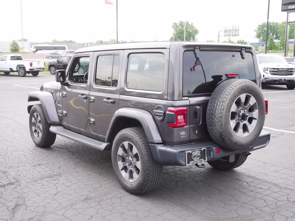2020 Granite Crystal Metallic Clearcoat Jeep Wrangler Unlimited Sahara 4X4 SUV