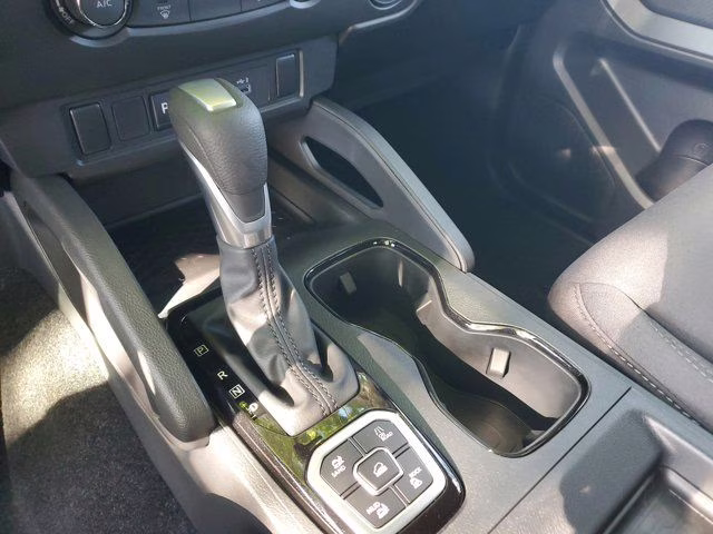 2026 Glacier White Nissan Frontier SV 4X4 Truck