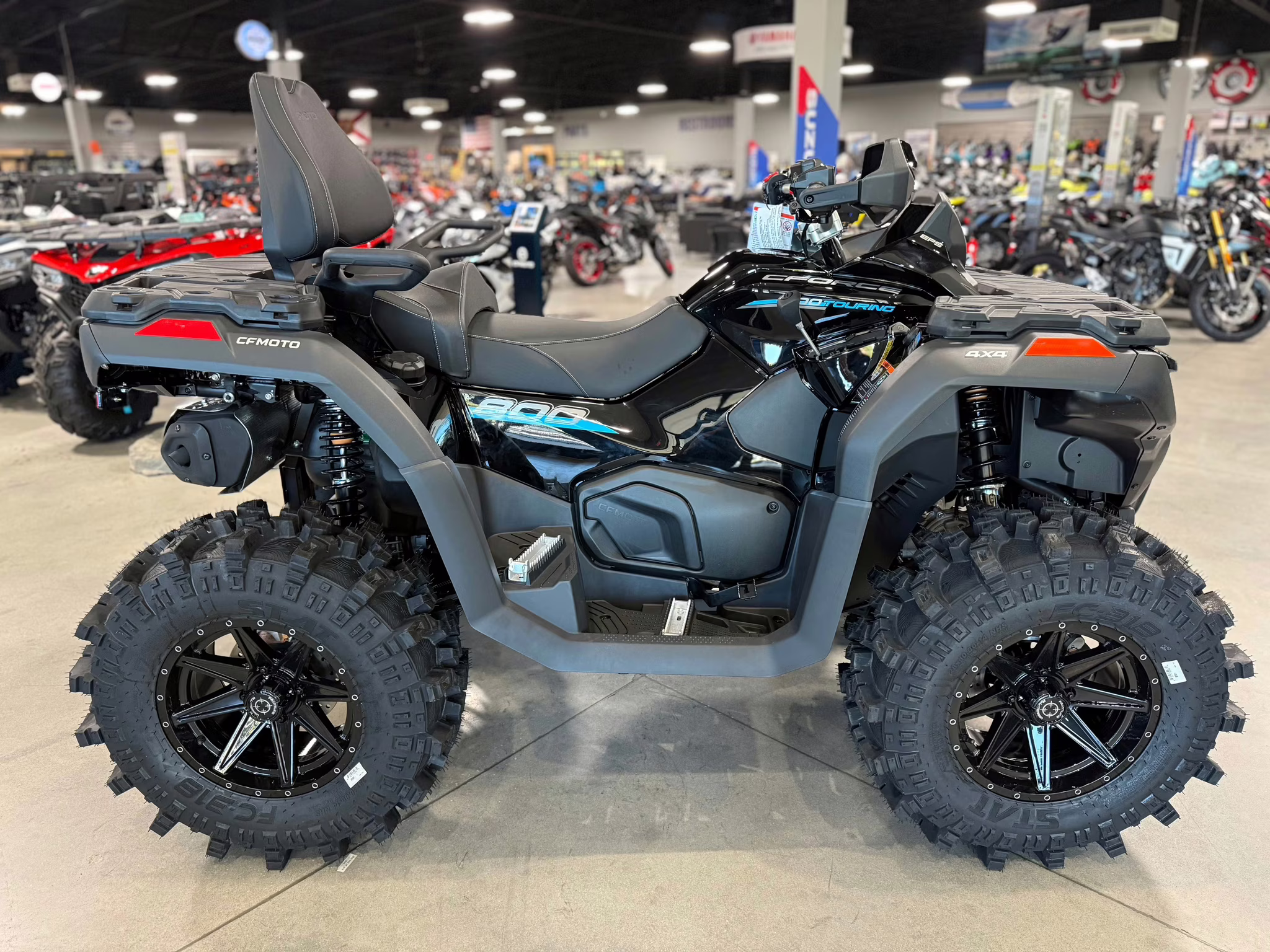 2026 - CFMOTO CFORCE 800 Touring ATV