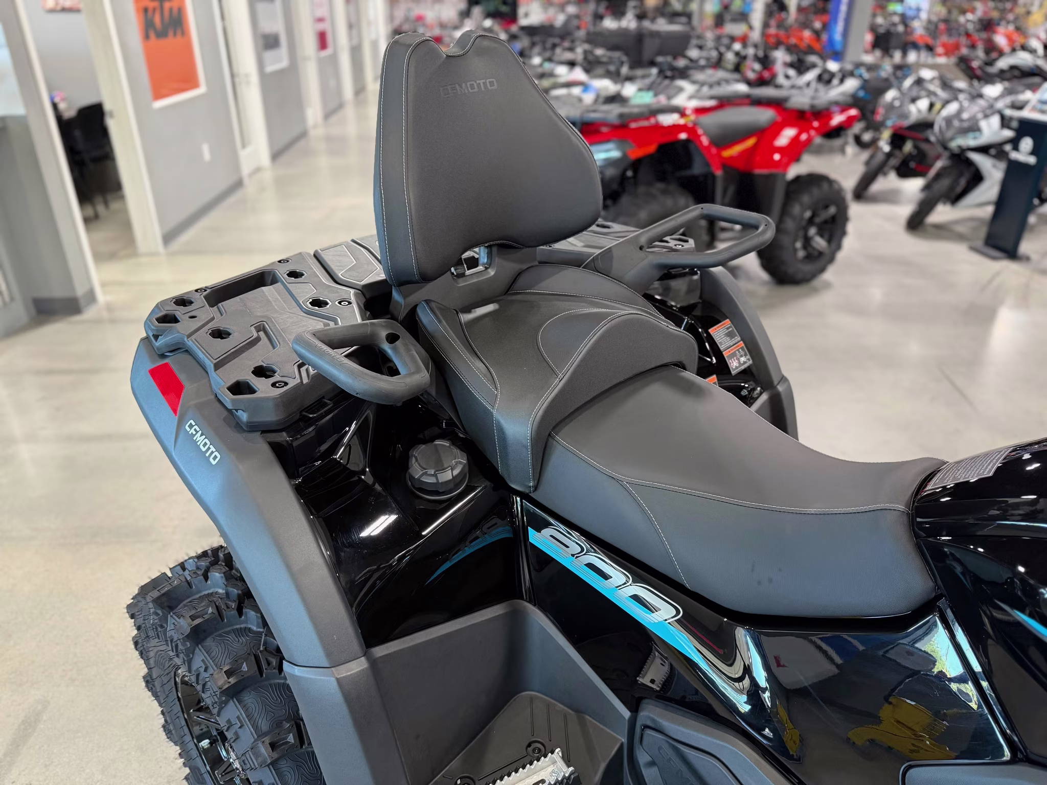 2026 - CFMOTO CFORCE 800 Touring ATV