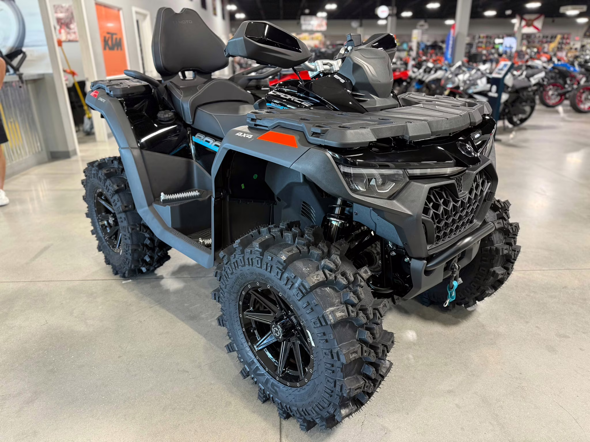 2026 - CFMOTO CFORCE 800 Touring ATV