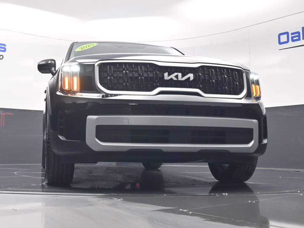 2025 Ebony Black Kia Telluride EX AWD SUV