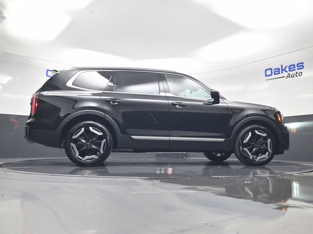 2025 Ebony Black Kia Telluride EX AWD SUV