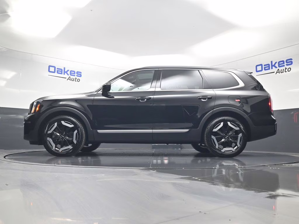 2025 Ebony Black Kia Telluride EX AWD SUV