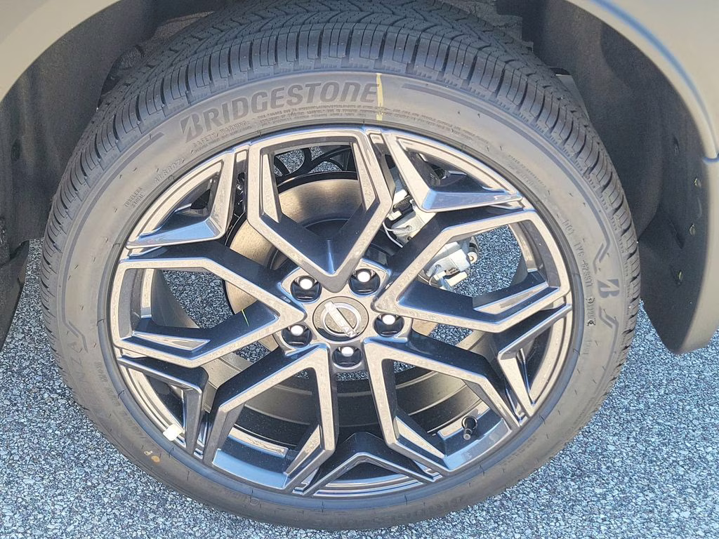 2026 Bronze Metallic Nissan Kicks SR FWD SUV