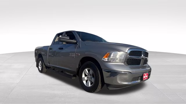 2022 Billet Silver Metallic Clearcoat Ram 1500 Classic SLT 4X4 Truck