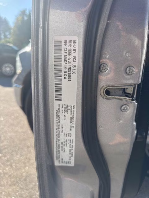 2022 Billet Silver Metallic Clearcoat Ram 1500 Classic SLT 4X4 Truck