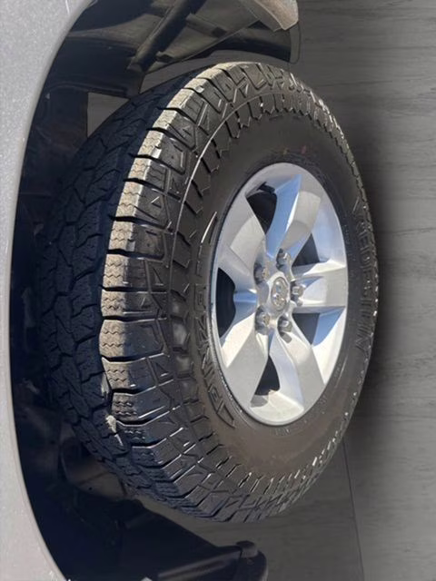 2022 Billet Silver Metallic Clearcoat Ram 1500 Classic SLT 4X4 Truck