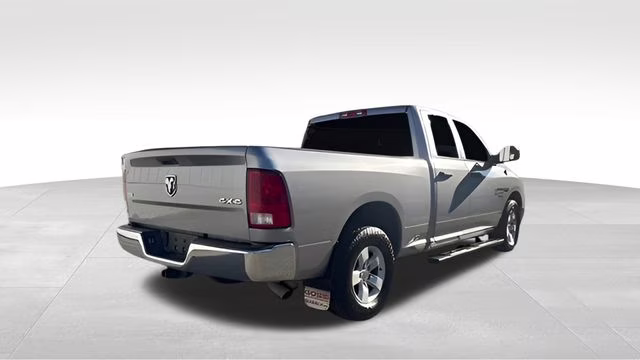 2022 Billet Silver Metallic Clearcoat Ram 1500 Classic SLT 4X4 Truck