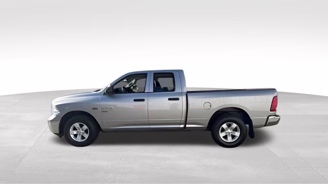 2022 Billet Silver Metallic Clearcoat Ram 1500 Classic SLT 4X4 Truck