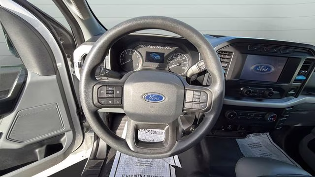 2021 Oxford White Ford F-150 XL 4X4 Truck