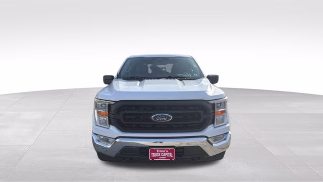 2021 Oxford White Ford F-150 XL 4X4 Truck