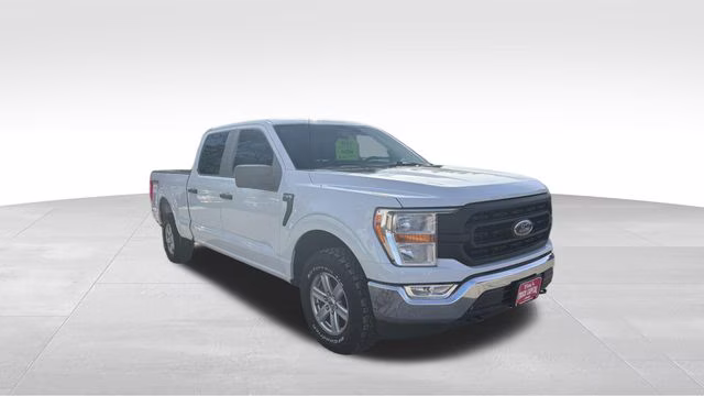 2021 Oxford White Ford F-150 XL 4X4 Truck