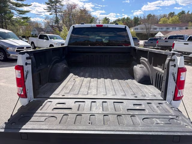 2021 Oxford White Ford F-150 XL 4X4 Truck