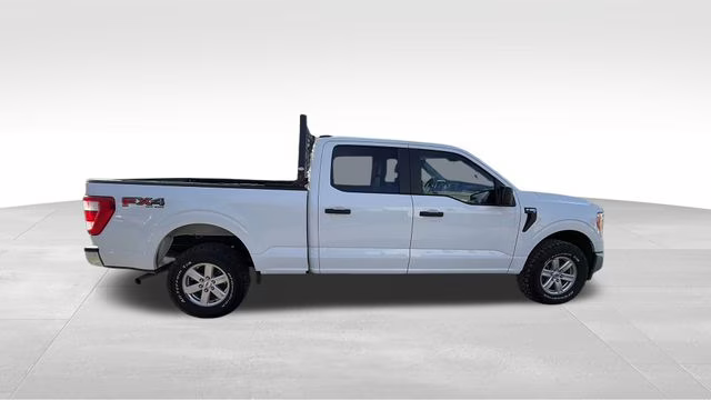 2021 Oxford White Ford F-150 XL 4X4 Truck