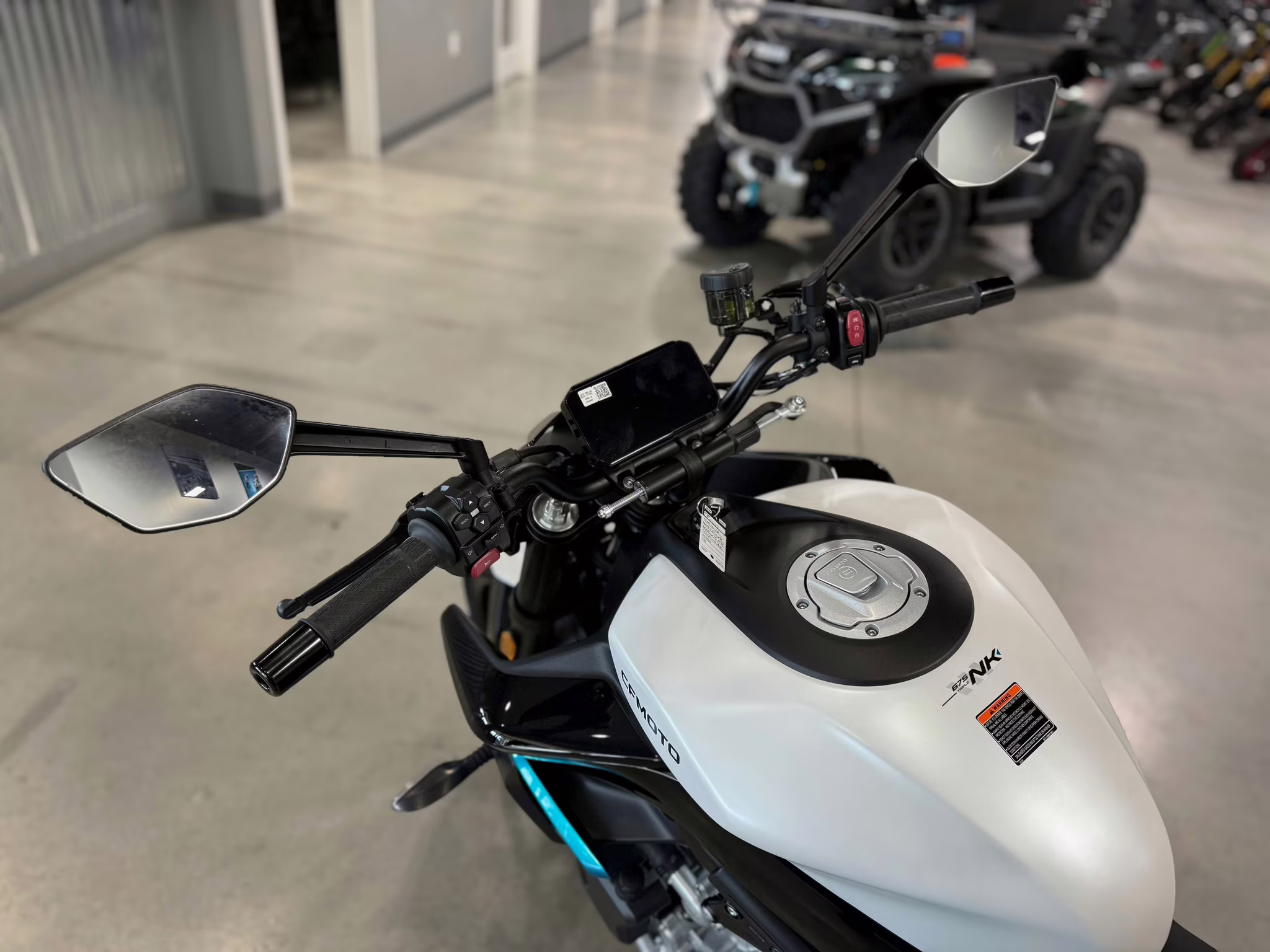 2026 - CFMOTO 675NK Motorcycle