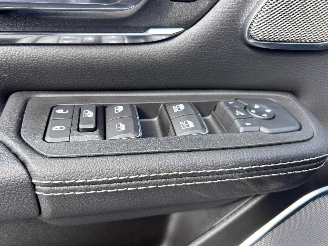 2026 Ivory White Tri-Coat Pearlcoat Ram 1500 Laramie 4X4 Truck