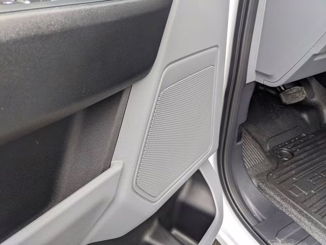 2026 Oxford White Ford Super Duty F-450 DRW XL 4X4 Chassis