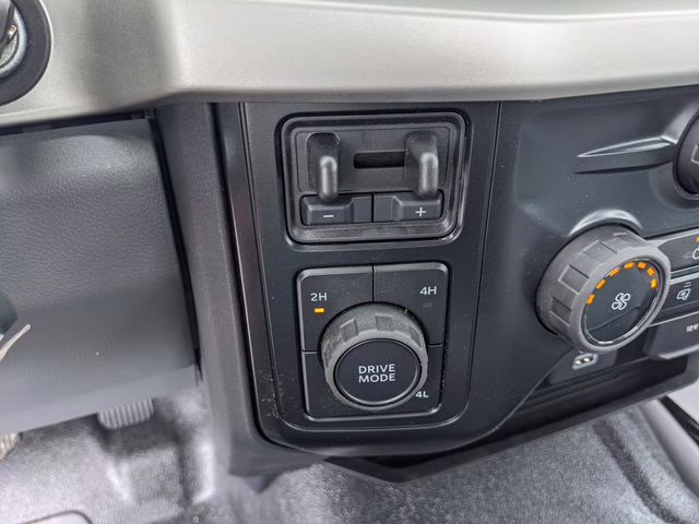 2026 Oxford White Ford Super Duty F-450 DRW XL 4X4 Chassis