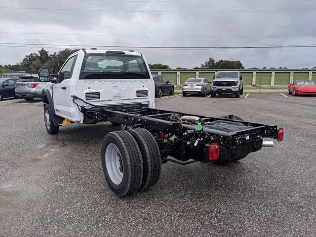 2026 Oxford White Ford Super Duty F-450 DRW XL 4X4 Chassis